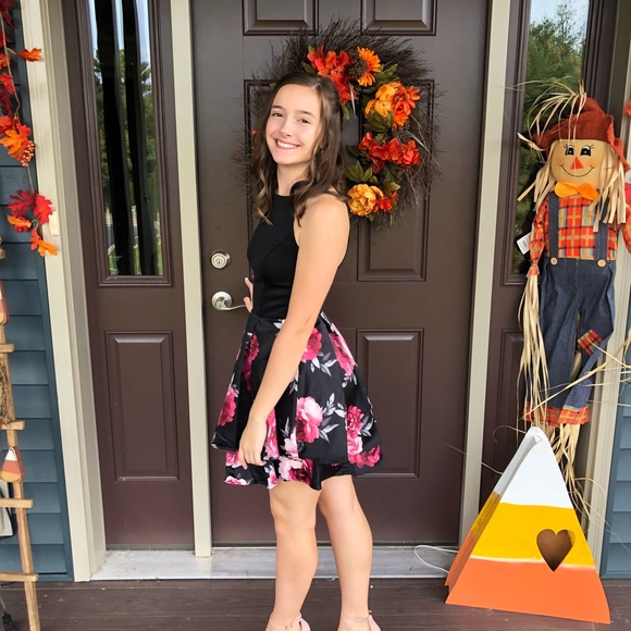 flower dress - Picture 5 of 7